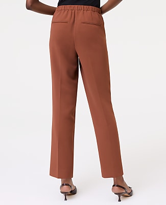 The Petite Relaxed Ankle Pant in Textured Crepe