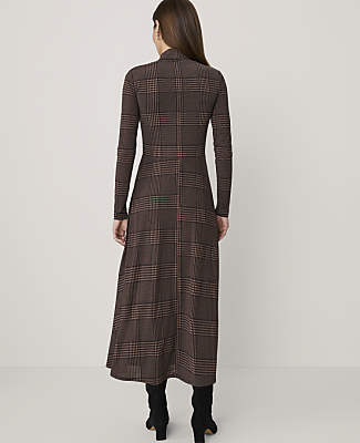 Petite Houndstooth Turtleneck Midi Dress