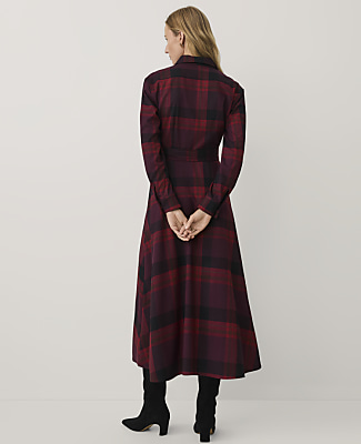 Petite Weekend Plaid Belted Midi Shirtdress