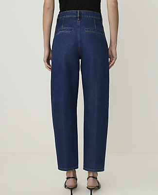 The Petite Tapered Straight Jean