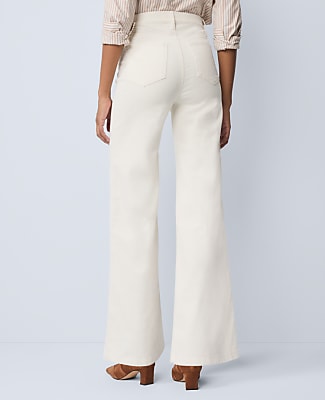 Petite Weekend Wide-Leg Corduroy Pant