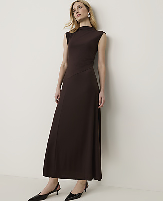 petite brown dress Mendigote this piece exudes refined glamour Women's Petite Nova Dress -