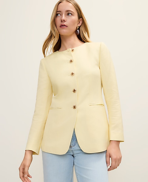 The Petite Cutaway Jacket in Linen Blend