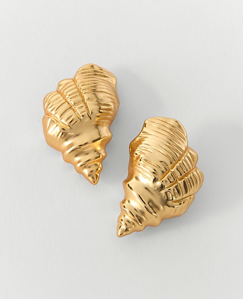 Shell Stud Earrings