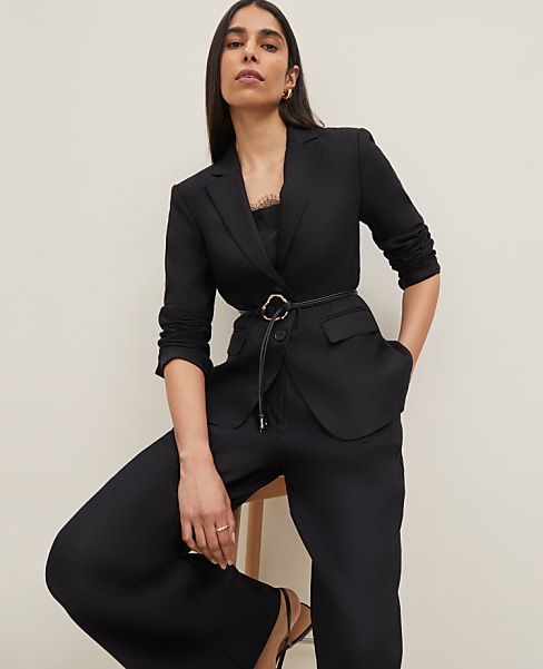 The Petite Notched Two Button Fitted Blazer in Linen Blend