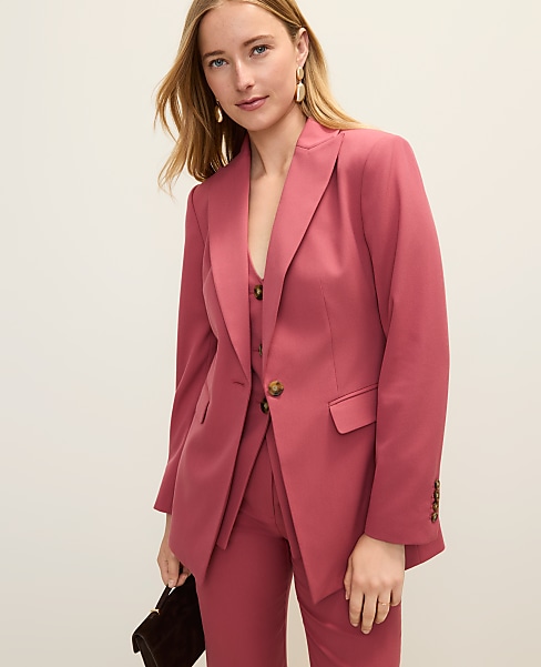 The Petite Fitted Long Blazer