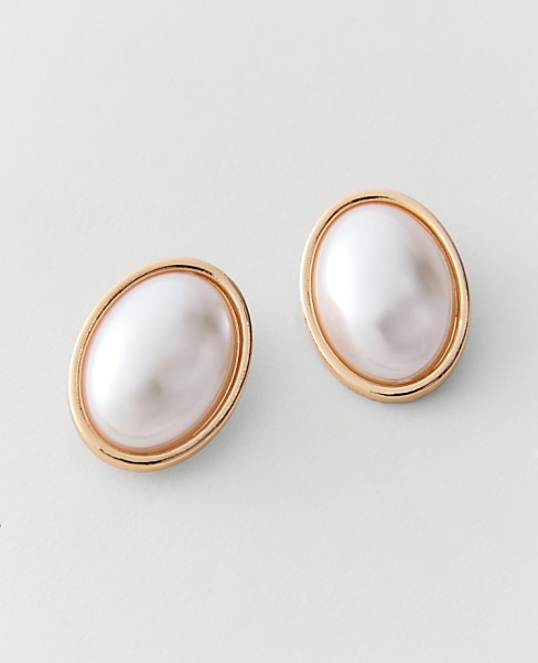 Oversized Pearl Stud Earrings - Ivory