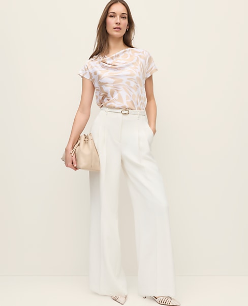 The Pleated Wide-Leg Pant in Textured Crepe