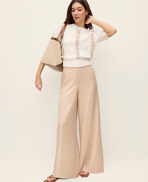 The Petite Easy Wide-Leg Pant