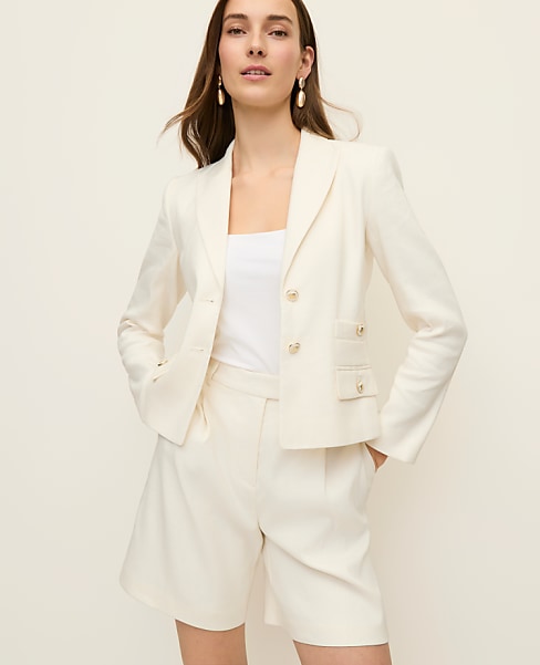 The Petite Pocket Blazer in Linen Blend