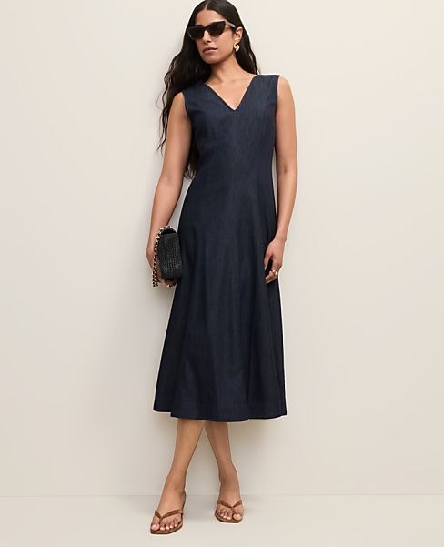 Petite V-Neck Chambray Flare Midi Dress