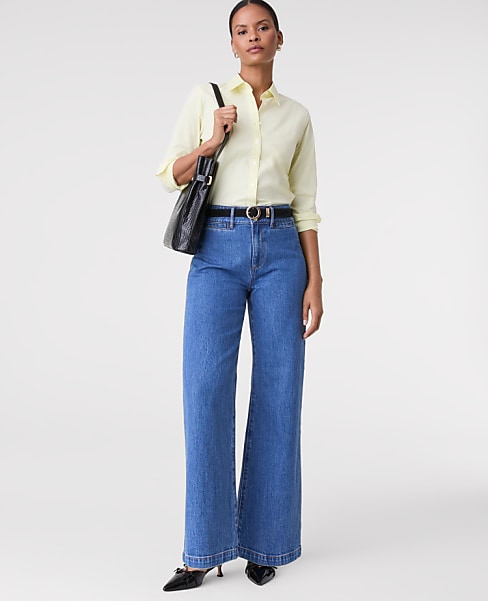 The Petite Wide-Leg Jean